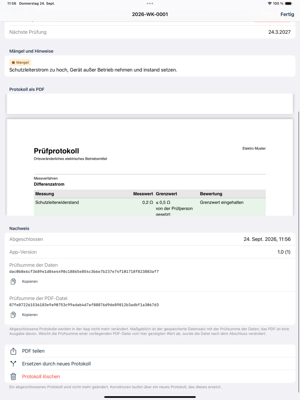 Protokoll-Detail der App auf dem iPad: Mangel „Schutzleiterstrom zu hoch“, Vorschau des PDF mit Messtabelle, darunter Abschlusszeitpunkt, App-Version, Prüfsumme der Daten und Prüfsumme der PDF-Datei sowie die Schaltfläche „PDF teilen“